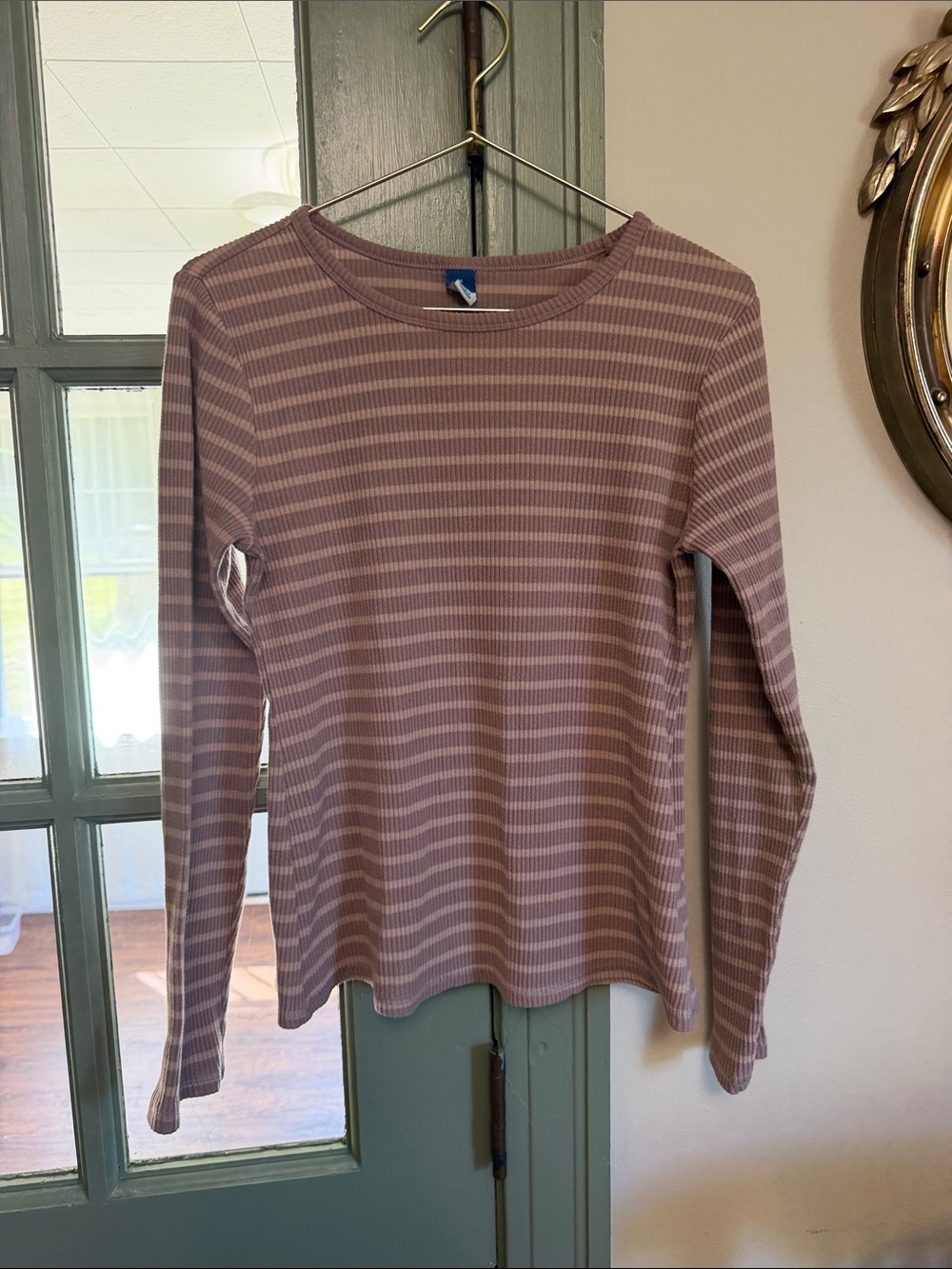Old Navy Mauve & Light Pink Striped Ribbed Long-Sleeve Tee